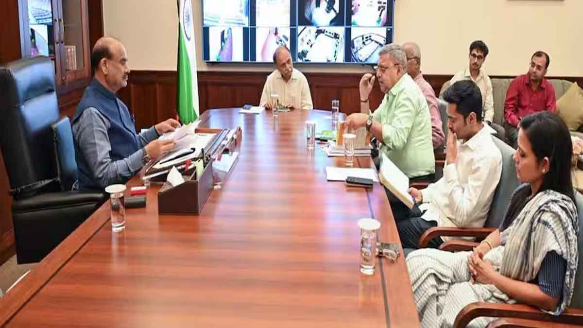 सुप्रीम कोर्ट के बाद लोकसभा सचिवालय ने भी टीएमसी के 20 बागी सांसदों को नोटिस भेजा