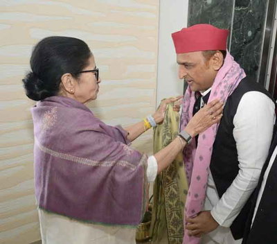 भाजपा से कोई मुकाबला कर रहा है तो वह ममता बनर्जी है, दीदी को जनता फिर सीएम  बनायेगी : अखिलेश यादव