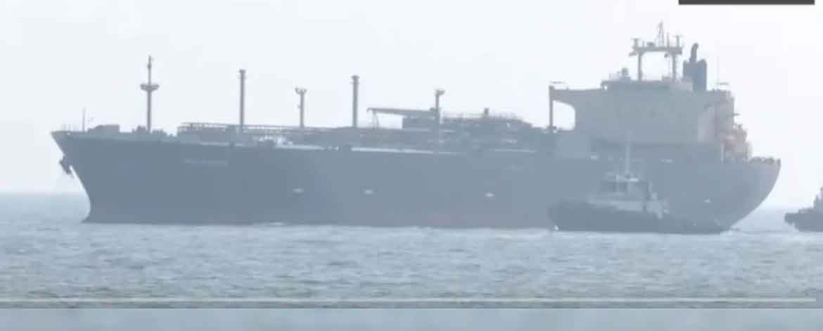 खाड़ी युद्ध : भारत के दो LPG टैंकरों ने होर्मुज स्ट्रेट पार कर गल्फ ऑफ ओमान में प्रवेश किया