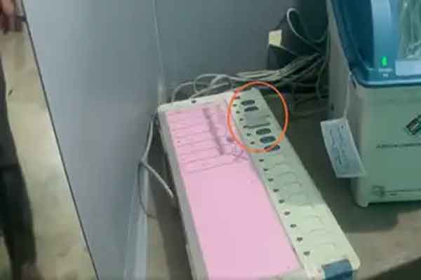 भाजपा का EVM पर टेप लगाने का आरोप, EC ने कहा, टेपवाले बूथों पर पुनर्मतदान करायेंगे,  बोले सुवेंदु, यह  TMC technique