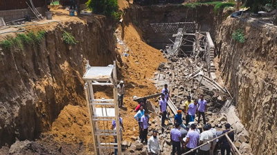 अरावली पैलेस में निर्माणाधीन दीवार गिरी, मलबे में कई मजदूर दबे, तीन शव निकाले गये