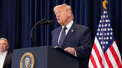 ट्रंप ने ईरान को फिर चेताया, Hormuz खोलो, नहीं तो तेल के कुओं और खार्ग द्वीप को उड़ा देंगे