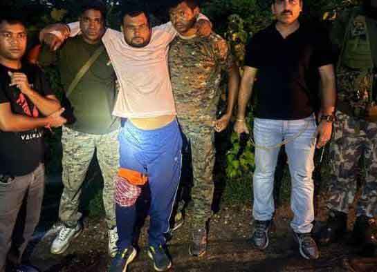 हजारीबाग : पुलिस और प्रिंस खान के गुर्गों के बीच मुठभेड़, एक गिरफ्तार, कई जंगल के रास्ते फरार