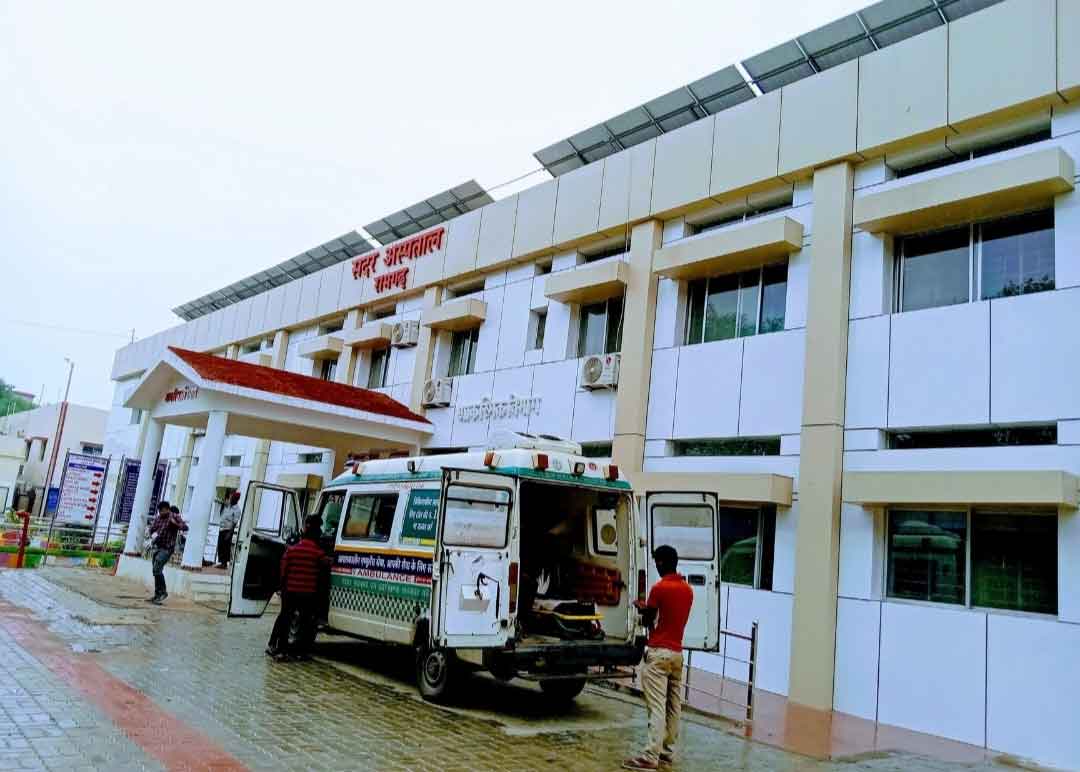 रामगढ़ सदर अस्पताल की व्यवस्था से डीसी नाराज, सभी डॉक्टरों और कर्मियों का वेतन रोका