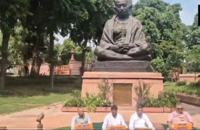 भाजपा सांसदों ने संसद में JPSC,  JSSC-CGL भर्ती परीक्षाओं में भ्रष्टाचार के खिलाफ धरना दिया