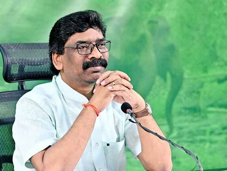 चांडिल-टाटा रेल सेक्शन पर पैसेंजर ट्रेनों को रोकना अस्वीकार्य : हेमंत सोरेन