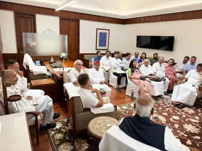 INDIA अलायंस की बैठक, छात्रों पर लाठीचार्ज, राममंदिर चंदा चोरी पर मोदी सरकार से जवाब मांगा