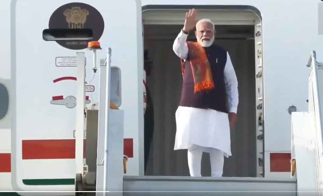 पीएम मोदी अनवर इब्राहिम के निमंत्रण पर मलेशिया की दो दिवसीय यात्रा पर रवाना