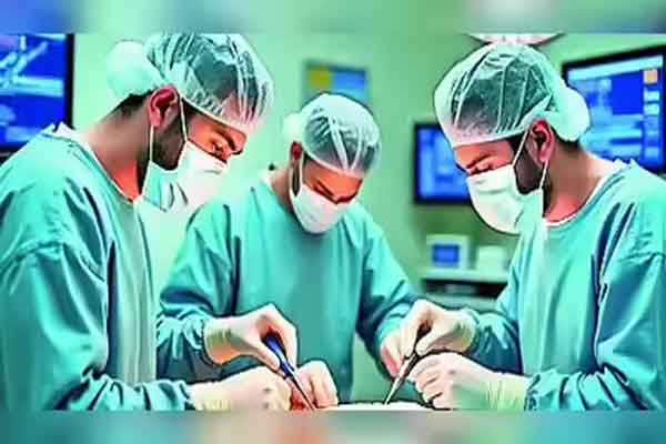 संसदीय समिति ने की अनुशंसा, रेजिडेंट डॉक्टरों  के ड्यूटी नियम पायलटों के समान हो, यूडीएफ ने स्वागत किया