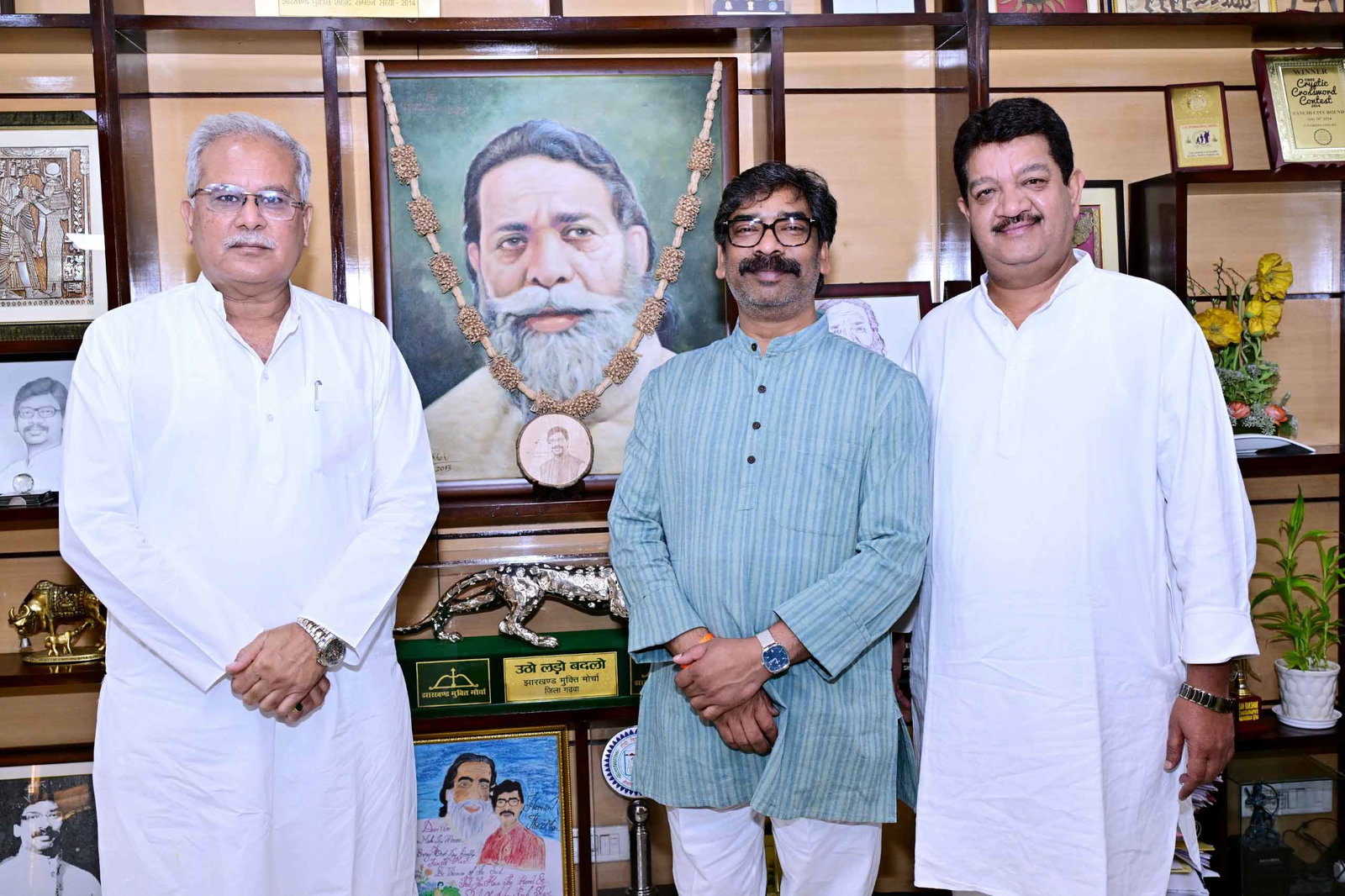 राज्यसभा चुनाव को लेकर मुख्यमंत्री हेमंत सोरेन से मिले छत्तीसगढ़ के पूर्व सीएम भूपेश बघेल