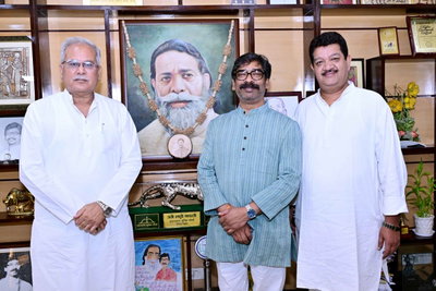 राज्यसभा चुनाव को लेकर मुख्यमंत्री हेमंत सोरेन से मिले छत्तीसगढ़ के पूर्व सीएम भूपेश बघेल