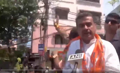 भवानीपुर से भाजपा उम्मीदवार सुवेंदु अधिकारी ने कहा, SIR में केवल बांग्लादेशी घुसपैठियों के नाम कटे हैं