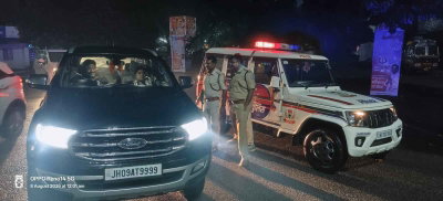 बोकारो : आधी रात सिटी डीएसपी ने किया रात्रि गश्त का औचक निरीक्षण, दिशा निर्देश दिये