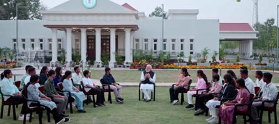 पीएम मोदी ने की परीक्षा पे चर्चा, छात्रों को दी सलाह, लिखकर अभ्यास करें, सीखने की जिज्ञासा बनाये रखें