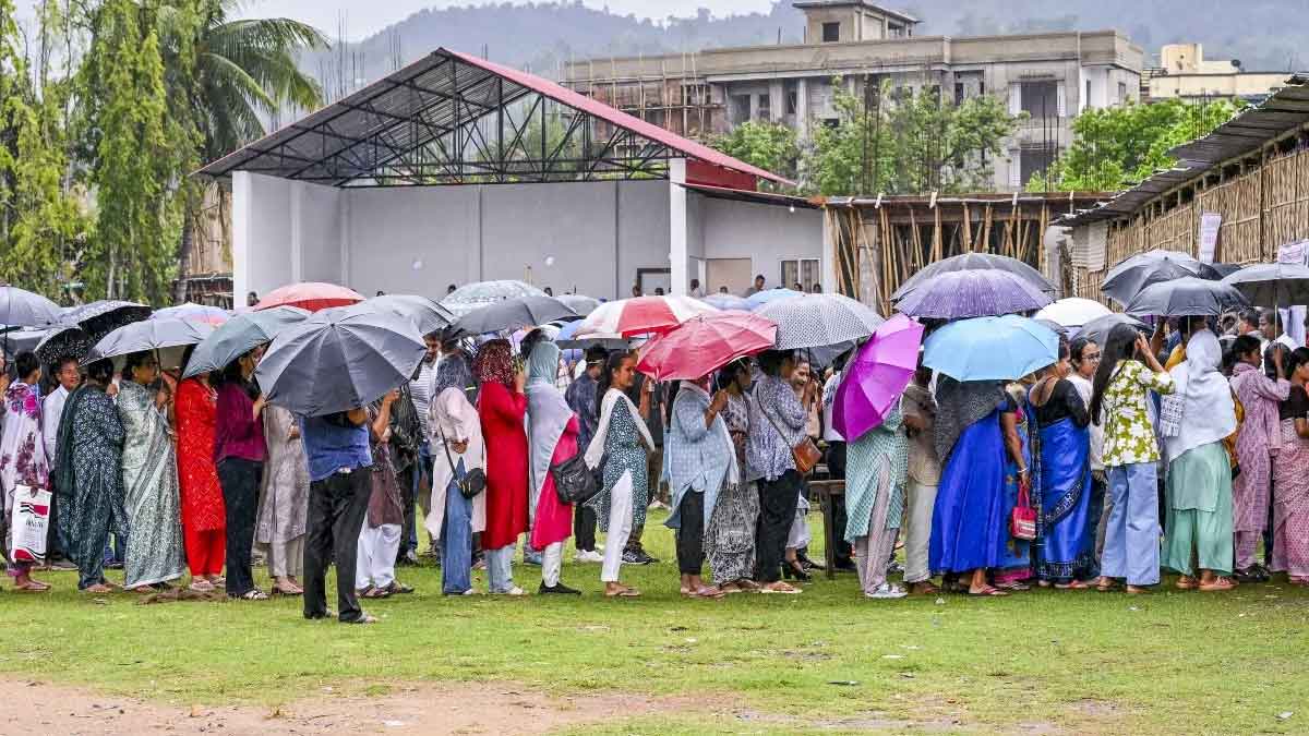 तीन बजे तक असम में 75.91 फीसदी, केरलम में  62.71 फीसदी और पुडुचेरी में 72.40 फीसदी वोट पड़े