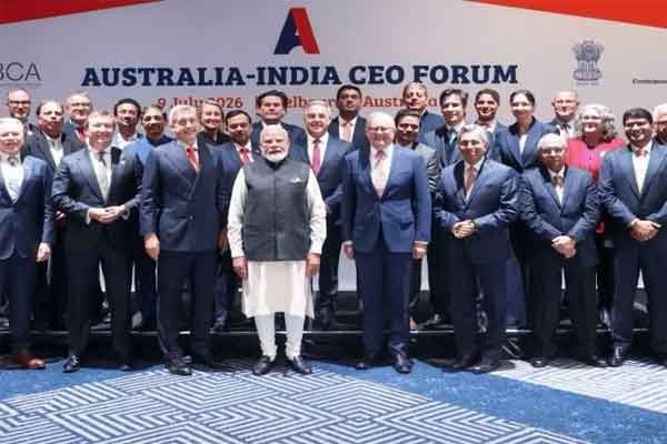 ऑस्ट्रेलिया : CEO फोरम,बिजनेस रिसेप्शन में शामिल हुए मोदी, यूरेनियम डील पर मुहर लगी, अल्बनीज ने सेल्फी ली