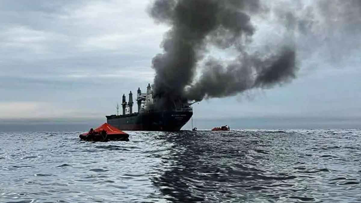 Iran oil tankers attacked