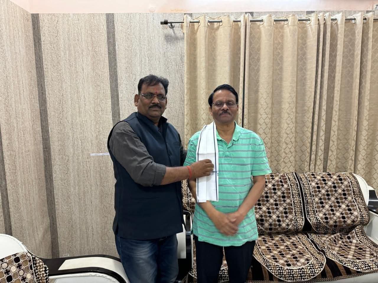 देवघर जिला कांग्रेस के कार्यकारी अध्यक्ष बने राजेन्द्र दास