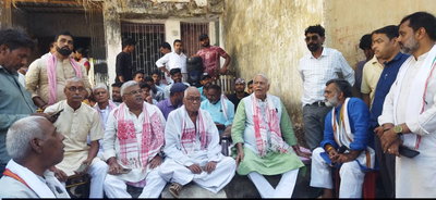 रामगढ़ः पतरातू में विस्थापन पर बवाल, पुनर्वास की मांग को लेकर पूर्व यशवंत सिन्हा धरने पर बैठे