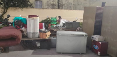 रामगढ़ः गैंगस्टर राहुल दुबे के घर की कुर्की-जब्ती, कीमती सामान ले गई पुलिस