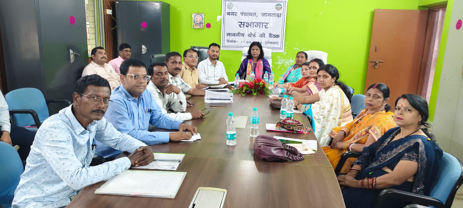 Jamtara News : नगर पंचायत बोर्ड की बैठक में 600 स्ट्रीट लाइट खरीद व 5 पानी टंकी का प्रस्ताव पास
