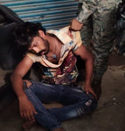 Giridih News : दुकान से  कूलर चोरी कर भाग रहे युवक को लोगों ने पकड़ा, धुनाई के बाद पुलिस को सौंपा