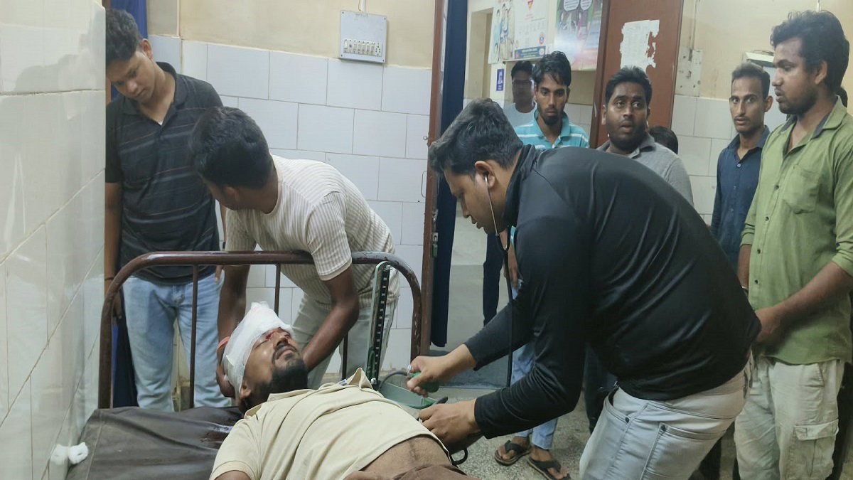Toto driver injured