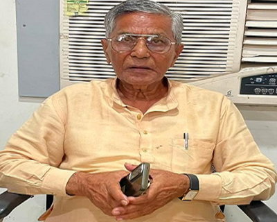 Hazaribagh News : रोड नहीं तो टोल टैक्स नहीं, उमाशंकर अकेला ने फूंका आंदोलन का बिगुल