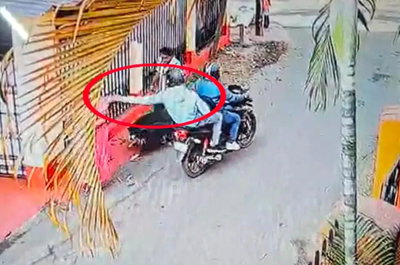 जमशेदपुरः सोनारी में महिला से दिनदहाड़े चेन छिनतई, CCTV में कैद हुई वारदात