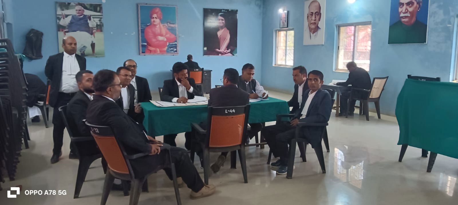 लातेहारः स्टेट बार काउंसिल का चुनाव शांतिपूर्ण संपन्न