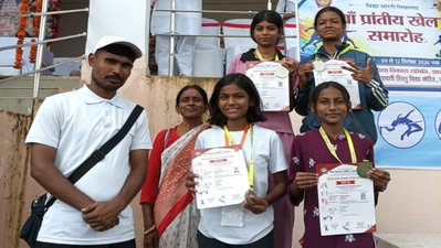 Latehar News : प्रांतीय एथलेटिक्स में एसवीएम लातेहार का उम्दा प्रदर्शन, 200 मीटर दौड़ में यश राज को सिल्वर मेडल