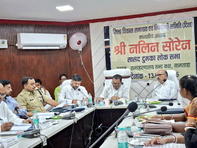 Jamtara News : जिले में पेयजल की समस्याओं का त्वरित समाधान करें-  नलिन सोरेन