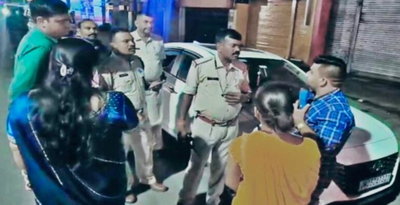 Ranchi News : शादी की सालगिरह मनाने आए दंपती की कार का शीशा तोड़ गहने व नकदी ले उड़े बदमाश