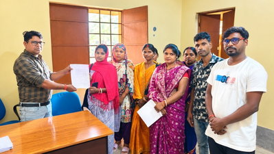 Jamtara News : दीदियों की थाली से निवाला गायब! मानदेय ₹1500 और कटौती ₹600 की