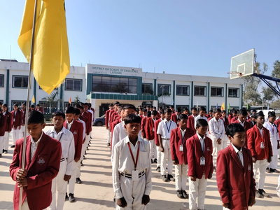 लातेहारः मुख्यमंत्री उत्कृष्ट विद्यालय में पुलवामा के शहीदों को दी गयी श्रद्धांजलि