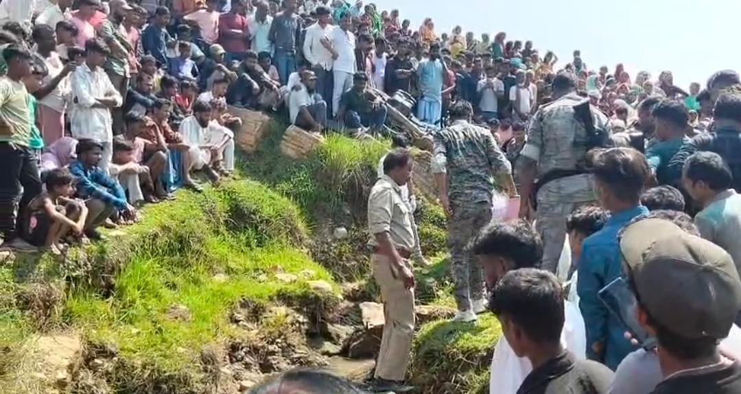 Deoghar News : पालोजोरी में नदी से युवक का शव बरामद, हत्या की आशंका