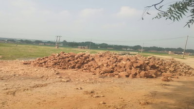 Jamtara News : डीसी का आदेश भी बेअसर, नारायणपुर में धड़ल्ले से जारी है सफेद पत्थरों का अवैध खनन