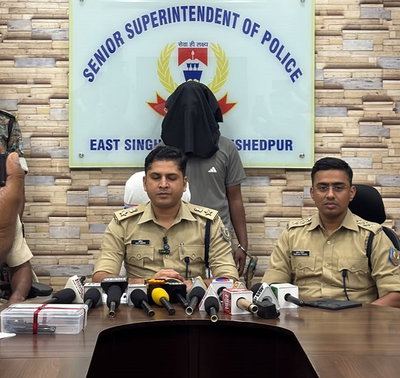Jamshedpur News : सीतारामडेरा में हथियार के साथ युवक गिरफ्तार, पिस्टल व मैगजीन बरामद