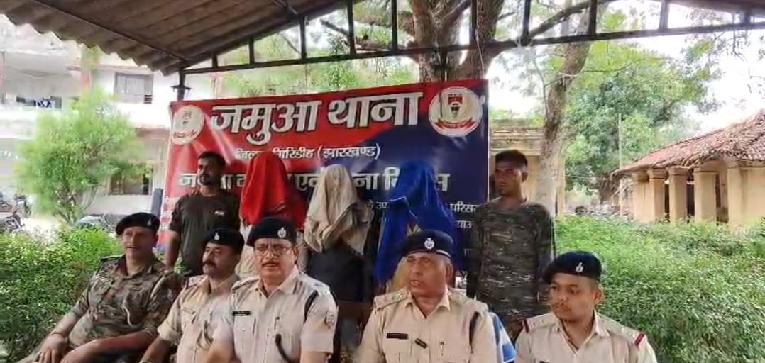 Giridih News : दुकान में हुई लूट का खुलासा, तीन गिरफ्तार