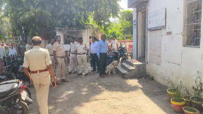 Deoghar News : प्रधान डाकघर को बम से उड़ाने की धमकी, पुलिस अलर्ट
