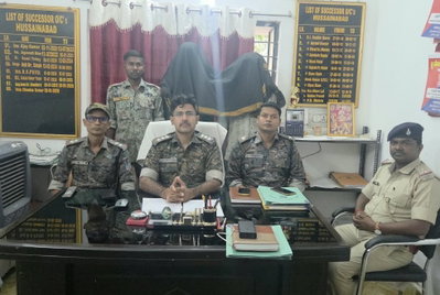 Palamu News : वाहन चोर गिरोह के दो सदस्य गिरफ्तार, चोरी की दो बाइक बरामद