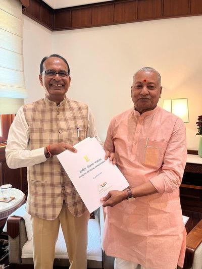 चतरा लोकसभा क्षेत्र में केंद्र ने 11 सड़क व 32 पुल निर्माण की दी स्वीकृति