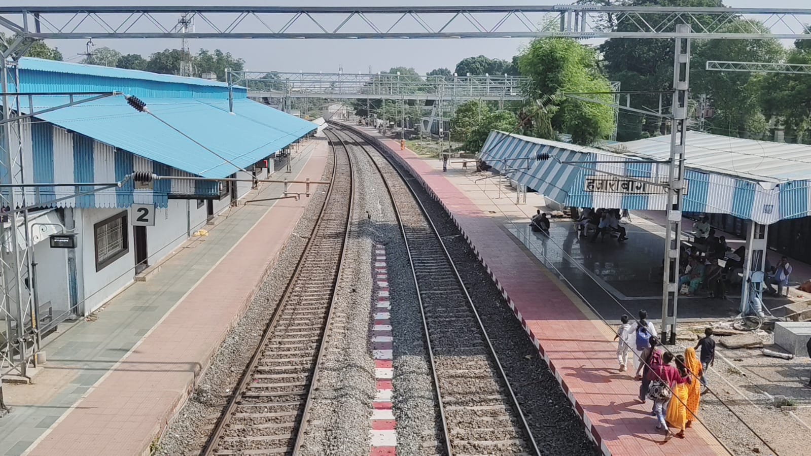 Giridih News : ट्रेन से गिरकर युवक की मौत