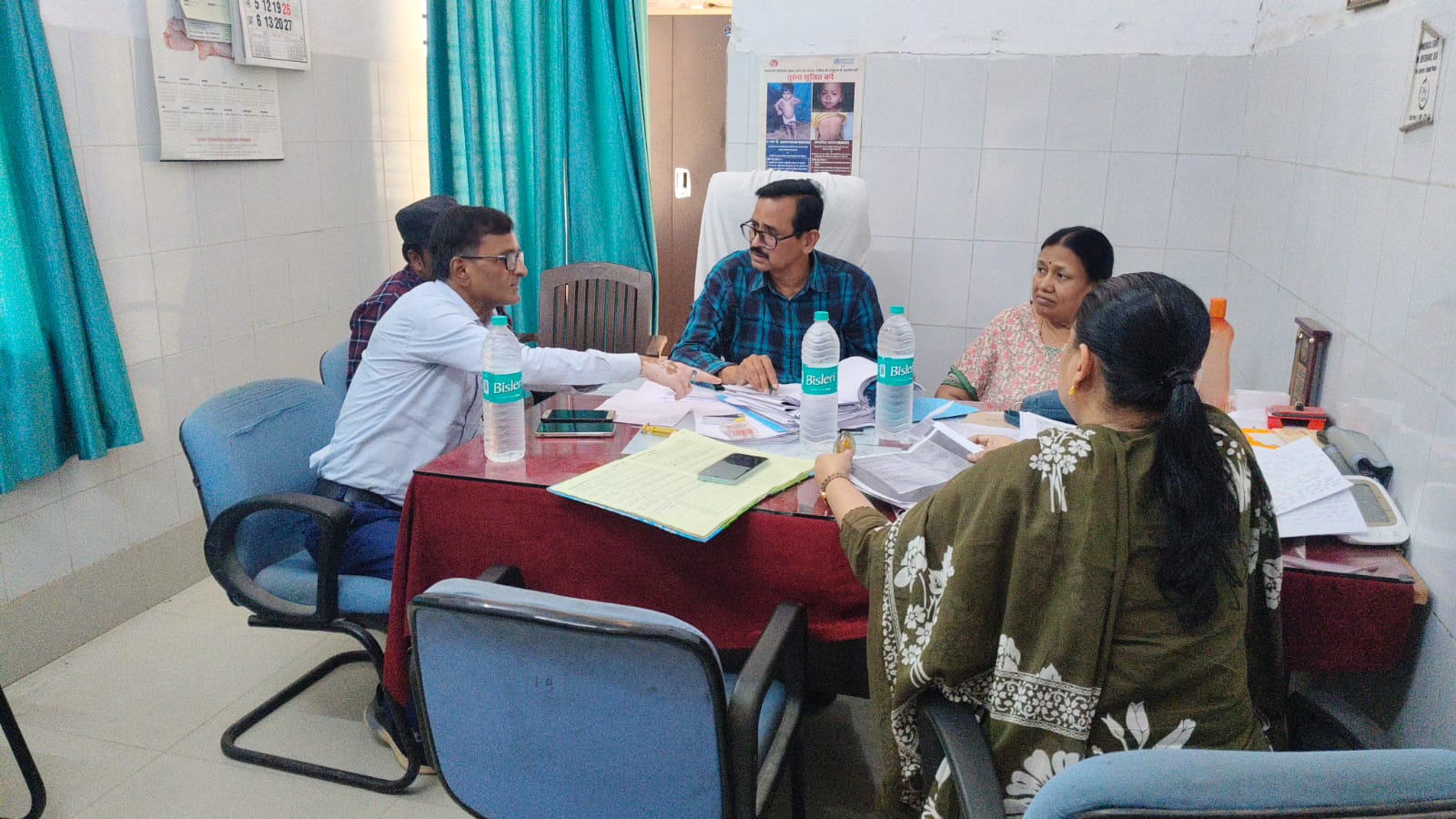 Hazaribagh News : स्वास्थ्य विभाग की टीम फिर पहुंची चौपारण सीएचसी, सुविधाओं का लिया जायजा