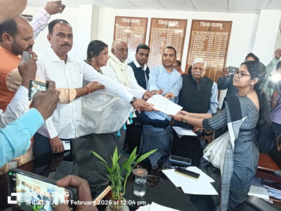 पलामूः सांसद सहित कई नेता डीसी से मिले, संवेदनशील बूथों पर केंद्रीय बलों की तैनाती की मांग