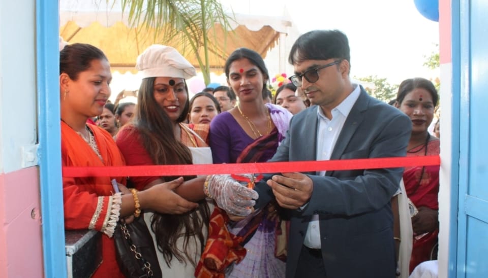 रामगढ़ में ट्रांसजेंडरों के लिए खुला विशेष कैफे, डीसी ने किया उद्घाटन