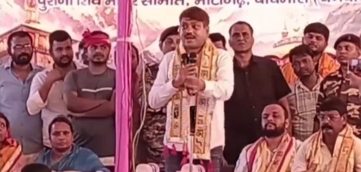 Dhanbad News : महायज्ञ में पहुंचे मेयर संजीव सिंह, बोले- जनता रूपी हनुमान के आगे किसी की नहीं चलेगी