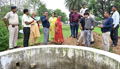 Bokaro News : डीसी-डीडीसी ने चास में मनरेगा व अबुआ आवास योजनाओं का किया निरीक्षण