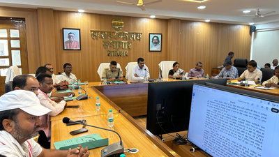 ईद, सरहुल व रामनवमी पर सुरक्षा के पुख्ता इंतजाम करें: लातेहार डीसी