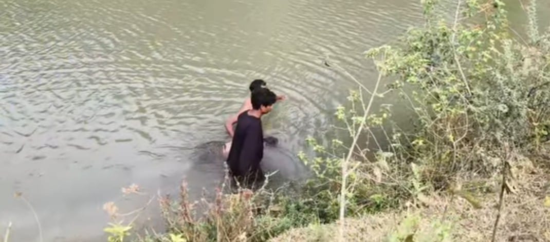 चक्रधरपुरः तालाब में नहाने के दौरान डूबने से अधेड़ की मौत